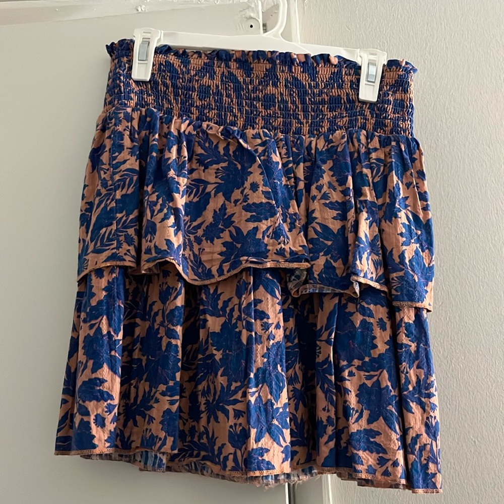 Tiered floral mini skirt